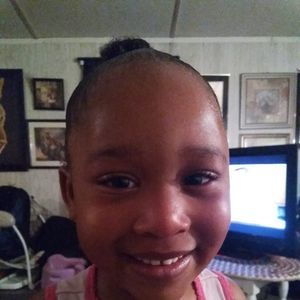 Meet your Posher, Tonya